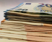 Pila di banconote in euro