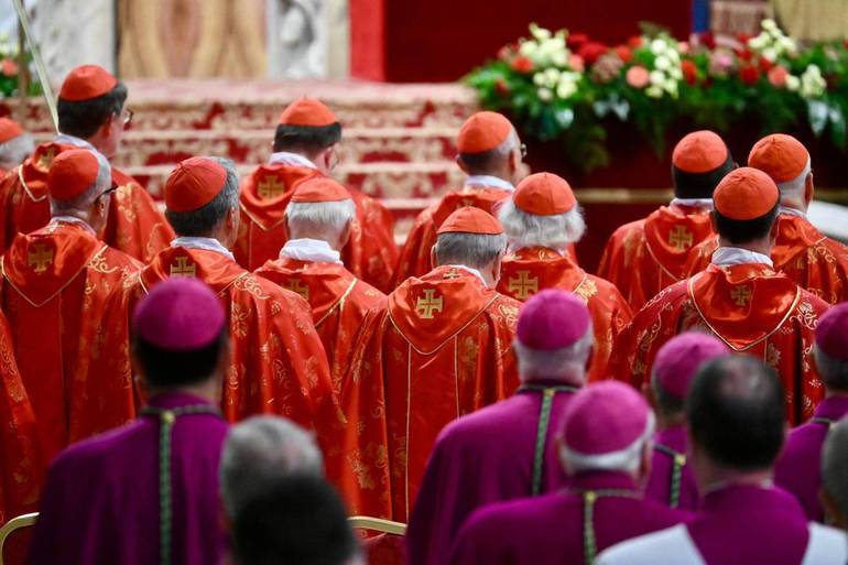 Conclave 2025: un collegio universale con 133 cardinali elettori Conclave 2025: un collegio universale con 133 cardinali elettori