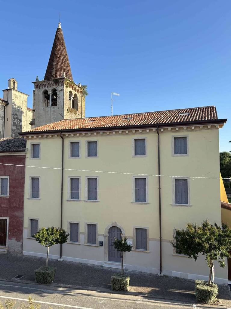 Riapre alla comunità la canonica di Caldiero Riapre alla comunità la canonica di Caldiero