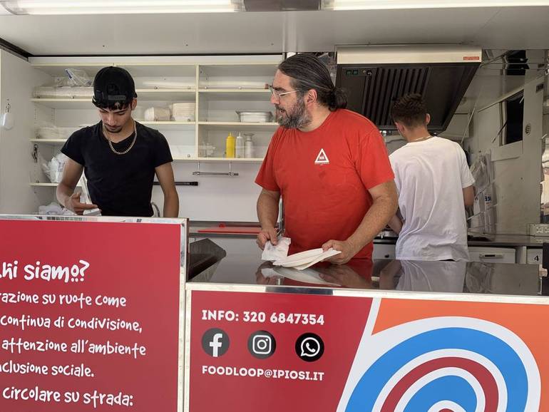 «Cosa prende?»: la cucina su ruote che aiuta i giovani «Cosa prende?»: la cucina su ruote che aiuta i giovani