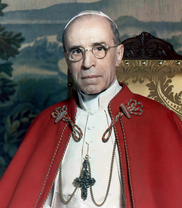 Papa Pio XII e gli ebrei perseguitati: ecco la vera storia