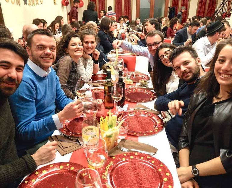 Un ultimo dell'anno per i giovani all'insegna della convivialità Un ultimo dell'anno per i giovani all'insegna della convivialità