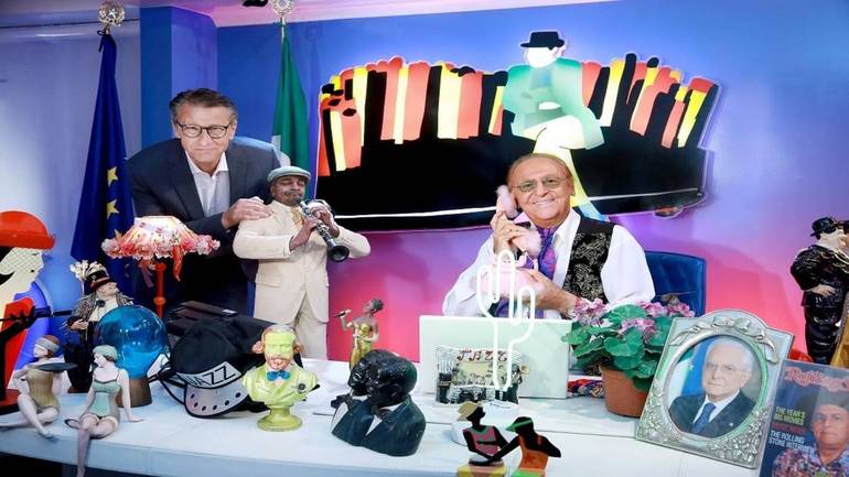 Un mix vintage di bizzarra genialità Un mix vintage di bizzarra genialità