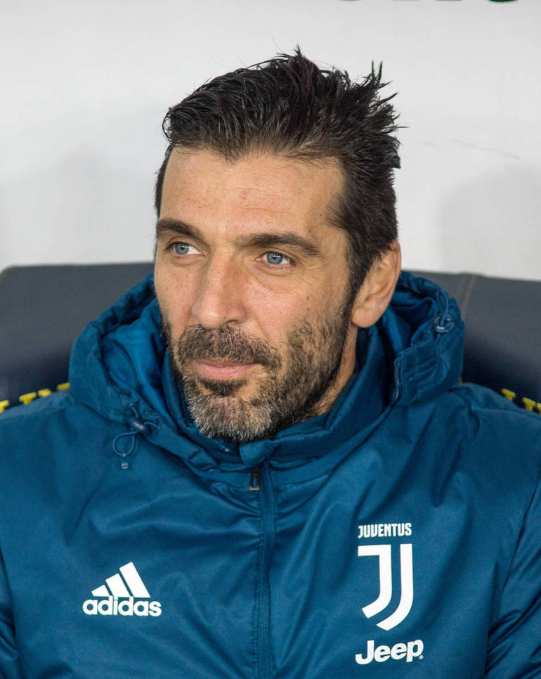 L'Hellas non rovina la festa di Juve e Buffon L'Hellas non rovina la festa di Juve e Buffon