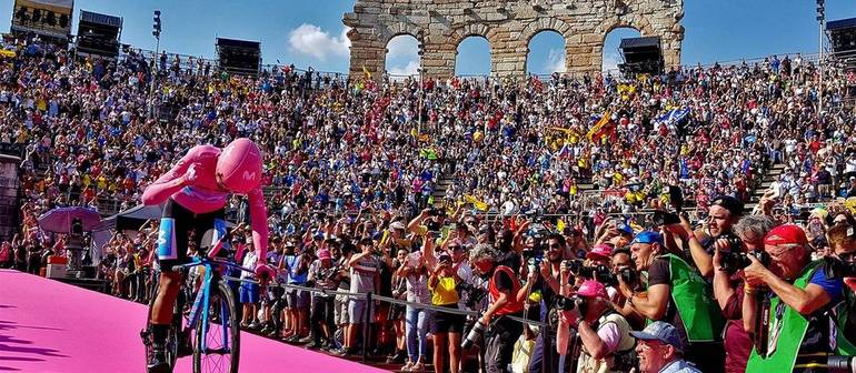 Parte il Giro d’Italia che punta su Verona